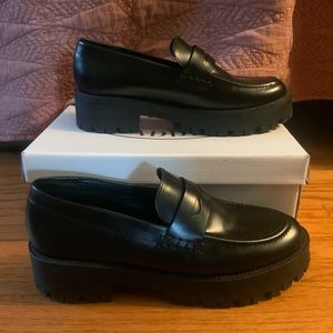 Steve Madden Platform slip on loafers